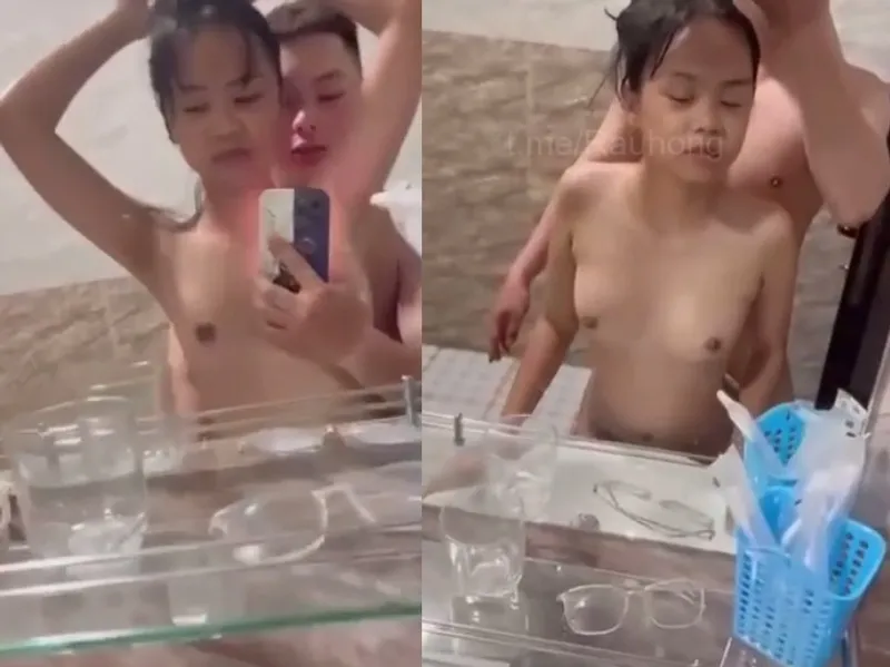 Dáng mảnh em cùng anh người yêu xxx trước gương quay kỉ niệm